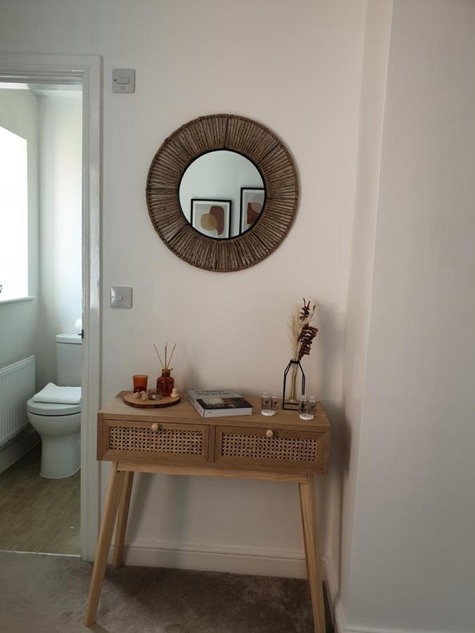 Cheerful 1 Private Room-Ensuite With Free Parking Silverdale  Exterior foto