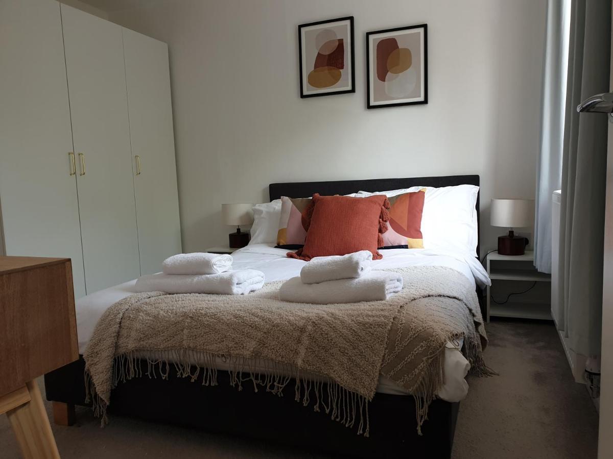 Cheerful 1 Private Room-Ensuite With Free Parking Silverdale  Exterior foto