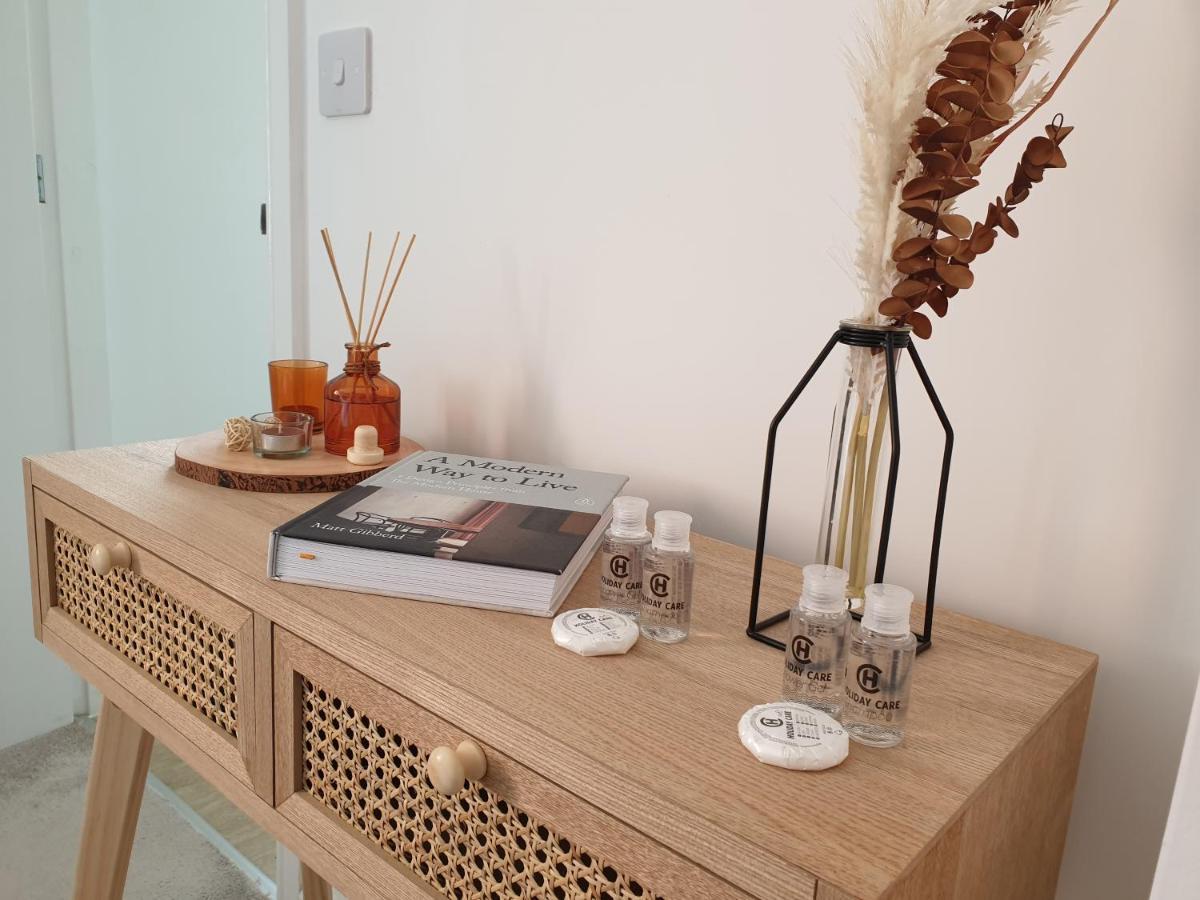 Cheerful 1 Private Room-Ensuite With Free Parking Silverdale  Exterior foto