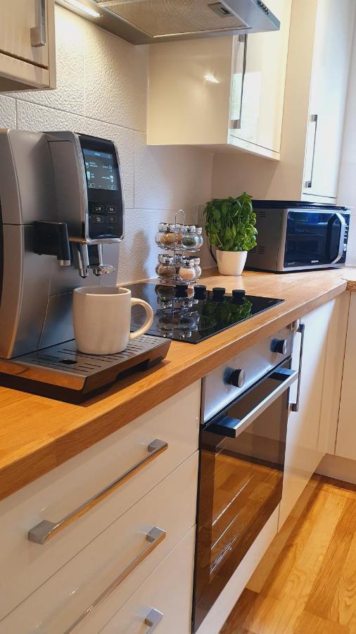 Cheerful 1 Private Room-Ensuite With Free Parking Silverdale  Exterior foto